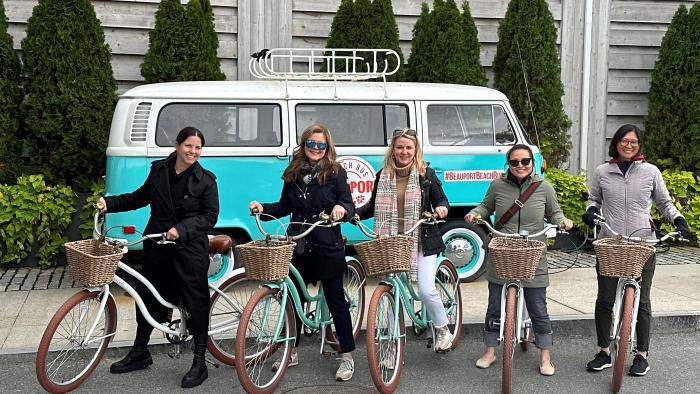 STS members on bikes